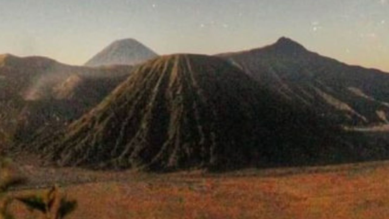 Gunung Bromo Menyimpan 6 Misteri, Apa saja Itu? Yuk Ikuti Cerita Unik dan Mengejutkan Berikut!