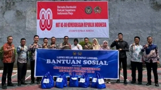 Lapas Empat Lawang Salurkan Bantuan Sosial untuk Warga Sekitar di Momen HUT RI ke-80