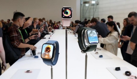 Apple Garap Apple Watch SE Berbodi Plastik, Cocok untuk Anak-Anak