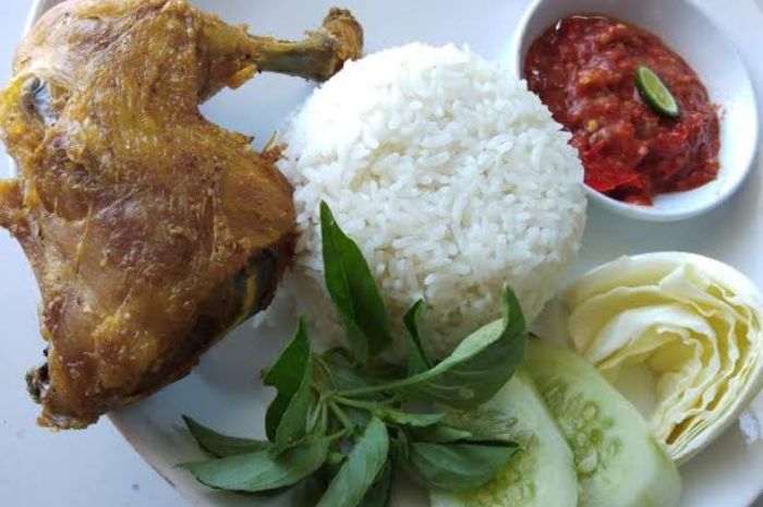 Manfaat Lalapan Saat Makan: Kesehatan dan Kenikmatan yang Menyatu