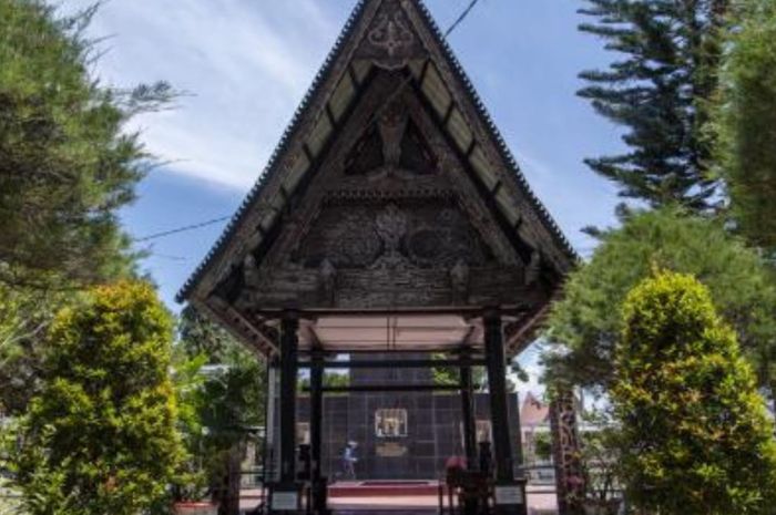 Misteri Makam Raja-raja di Sumatera Utara: Mengungkap Tabir Sejarah dan Legenda di Tanah Sumatera