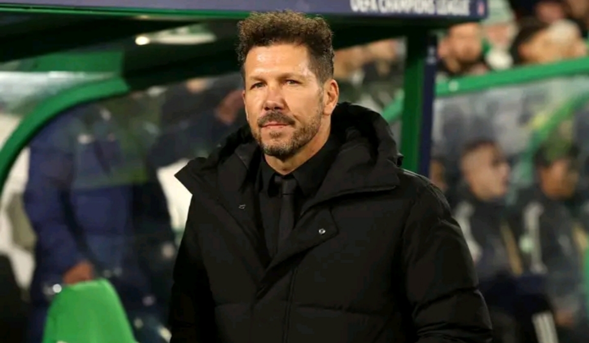 Ditanya Soal Perpanjangan Kontrak, Simeone Jawab Dengan Senyuman