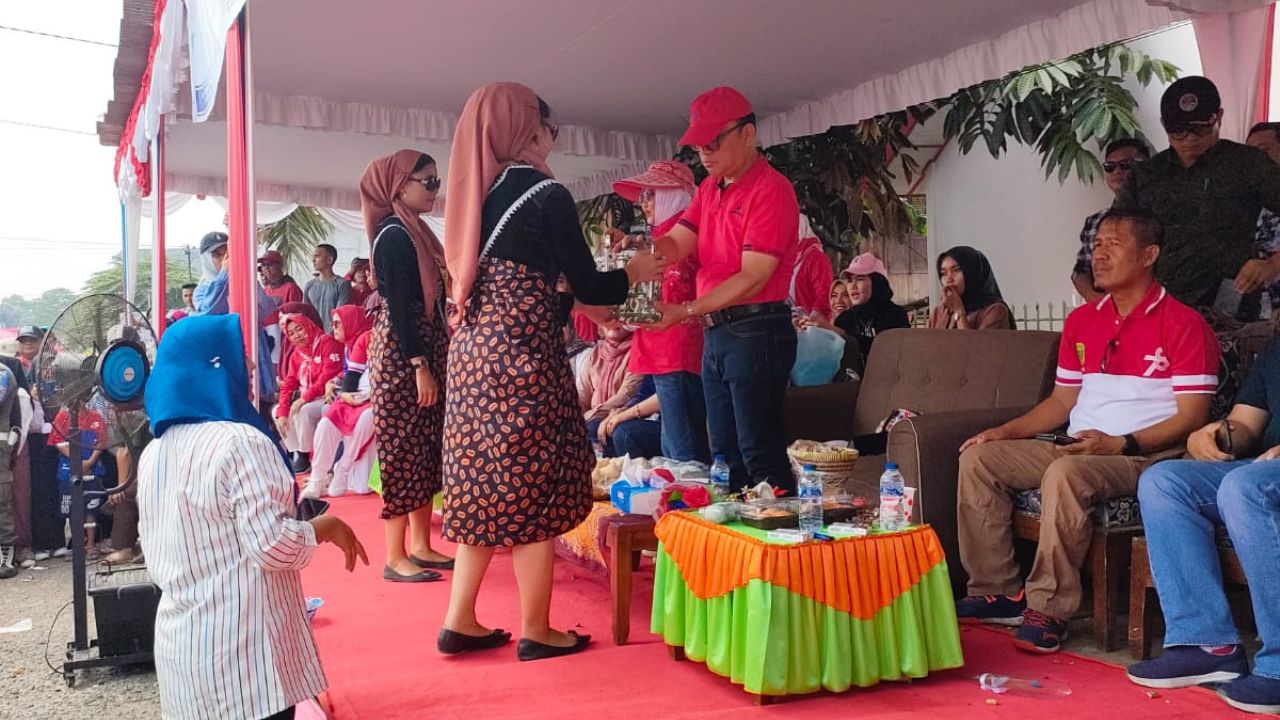 Lomba Mobil Hias dan Karnaval Meriahkan Ibukota Empat Lawang, Tebing Tinggi Bawa Tema 'Sedekah Tengkat'