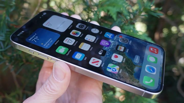 Ketangguhan Luar Biasa iPhone 15 Pro Max, Ulasan Pengguna yang Mengejutkan