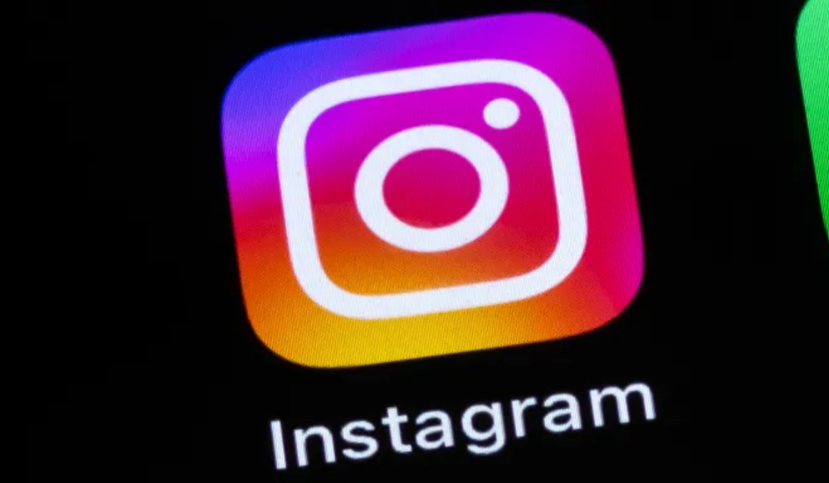 Pengguna Keluhkan Bug Instagram yang Hapus Permanen Arsip Stories