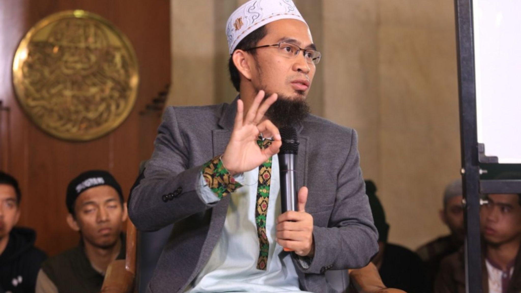 Mengendalikan Syahwat: Nasihat Ustadz Adi Hidayat