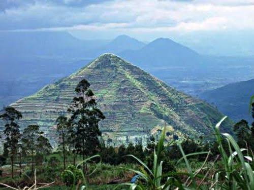 Menelisik Kontroversi Riset Gunung Padang, Ada Koin Gunung Padang dan Kemiripannya dengan Uang Tahun 1945! Kok