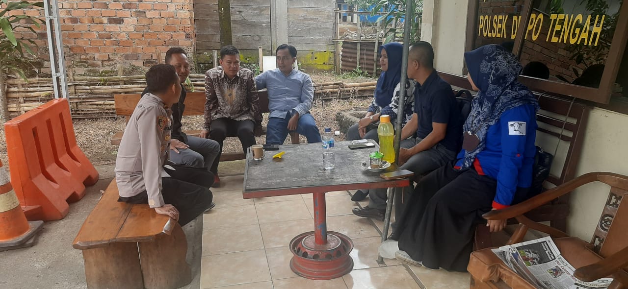 PPK Kecamatan 'Geruduk' Mapolsek Dempo Tengah