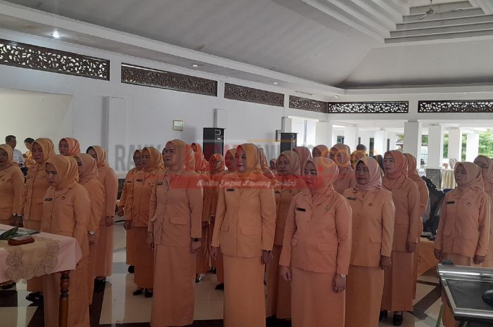 Ganti Kepengurusan yang Tak Aktif, Dharma Wanita Empat Lawang Kukuhkan Anggota