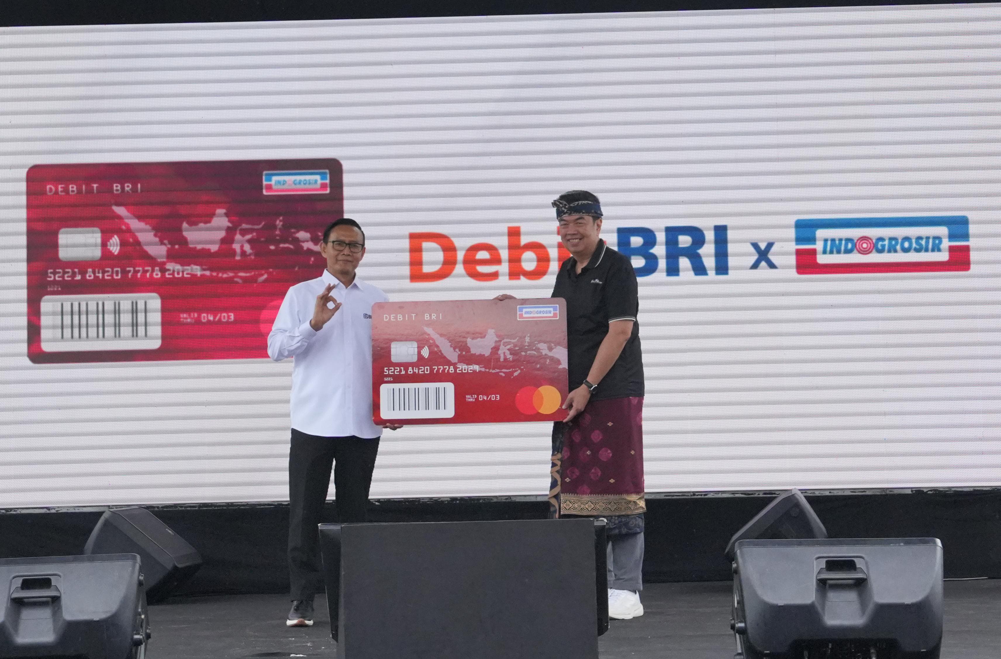 Sinergi BRI dan Indogrosir Luncurkan Kartu Debit Co-Branding, Dorong Kemudahan Transaksi dan Dukung UMKM