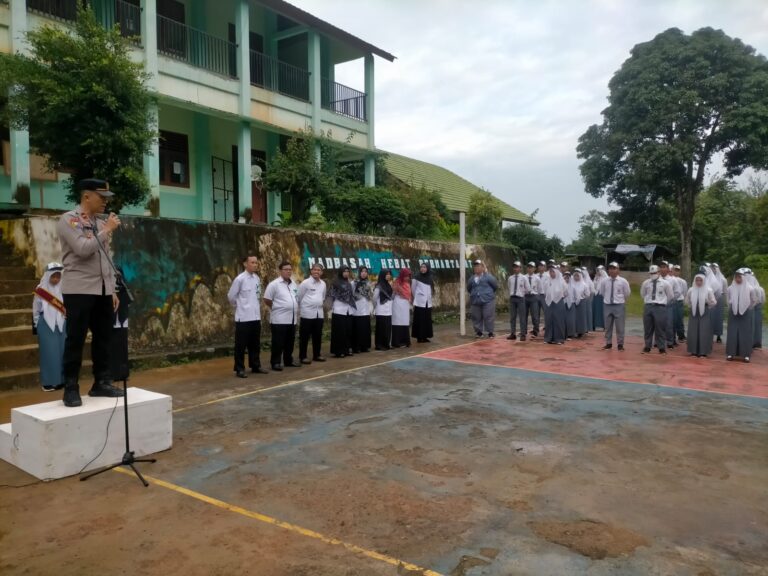 Pelajar SMP Diingatkan Untuk Jauhi Narkoba dan Perundungan