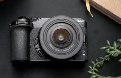 Nikon Z30 Jadi Andalan Content Creator dengan Desain Simpel