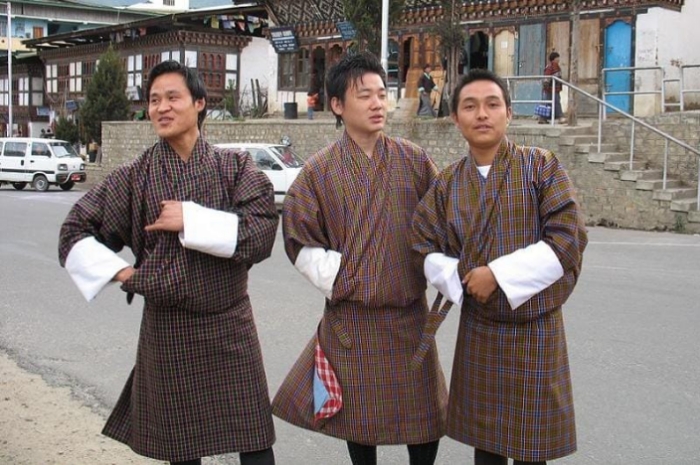 Suku Bhutan: Memelihara Tradisi di Kerajaan Himalaya