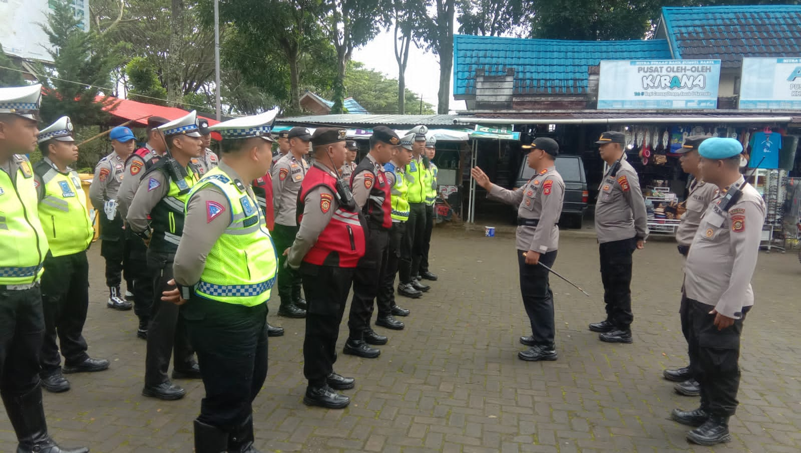 Polres Pagaralam Terjukan Seratus Personel