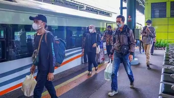 Mudik Lebaran 2023, PT KAI Berikan Diskon Tiket Hingga 20 Persen