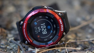 Casio Pro Trek WSD-F21HR: Smartwatch Tangguh untuk Para Petualang