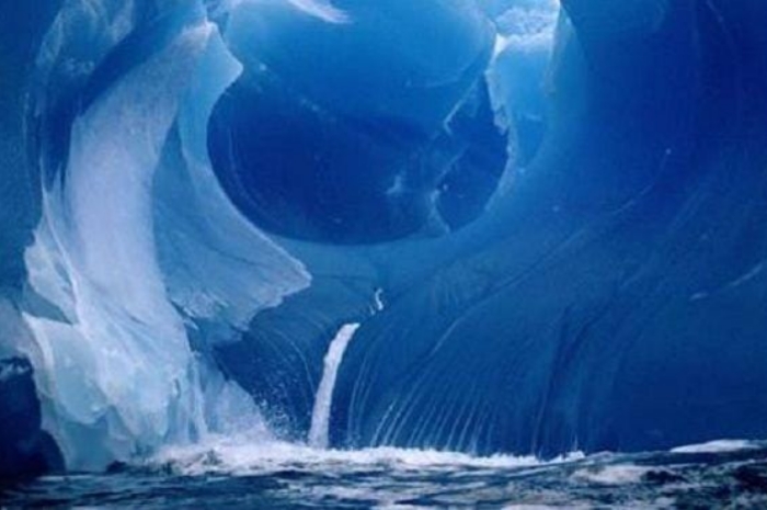 Misteri Tersembunyi di Bawah Lapisan Es Antartika: Penemuan Danau Vostok
