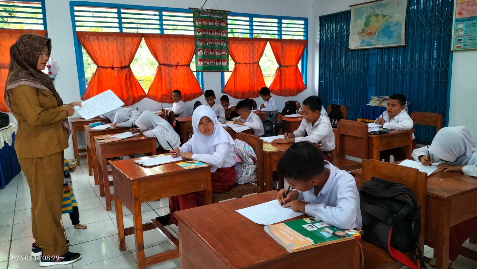 SDN 6 Muara Pinang Gelar UTS