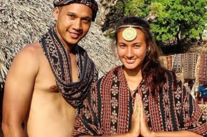 5 Ritual Tak Masuk Akal, Para Gadis Suku Ini Lakukan Ritual Berhubungan yang Aneh