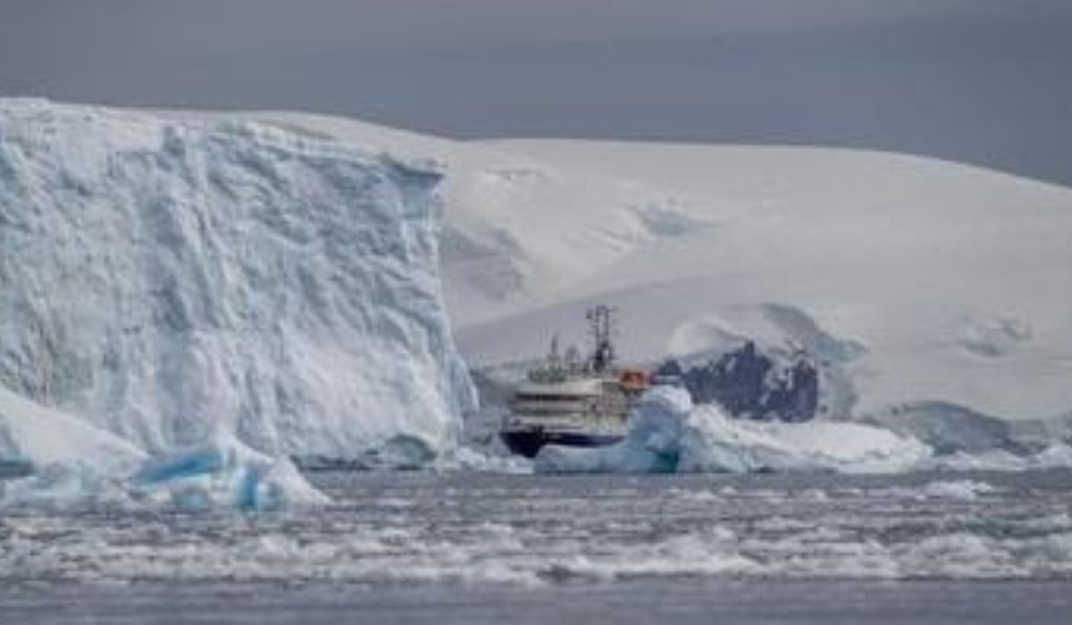 Tangkapan Foto Satelit Badan Antariksa Eropa Menunjukkan 40 Persen Pencairan Lapisan Es di Antartika