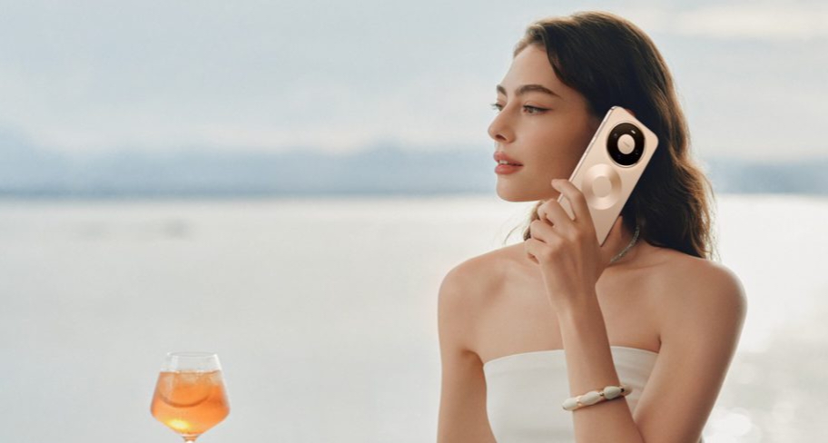 Huawei dan Google Hadirkan Inovasi Berbeda di HP Premium