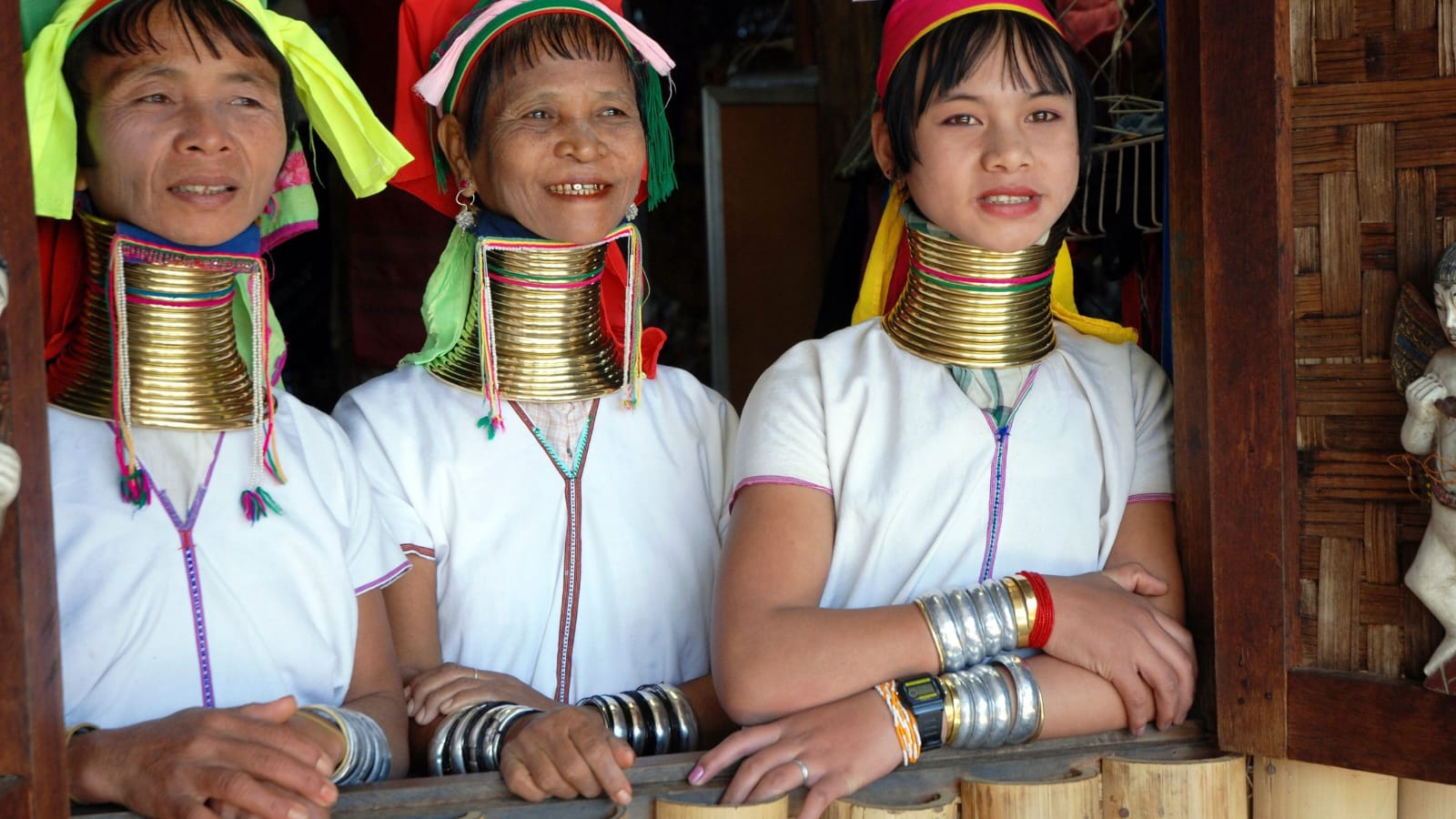 Unik! Kecantikan Suku Kayan Myanmar  Diukur Tradisi Leher Panjang