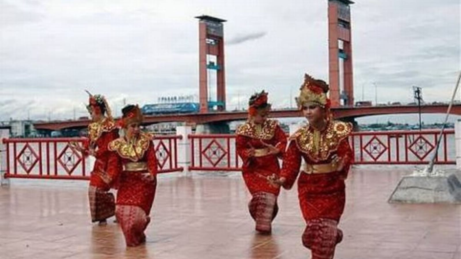 Mengenal Keanekaragaman Suku di Sumatera Selatan: Ada Saudara Suku Batak sampai Keturunan Suku Banten