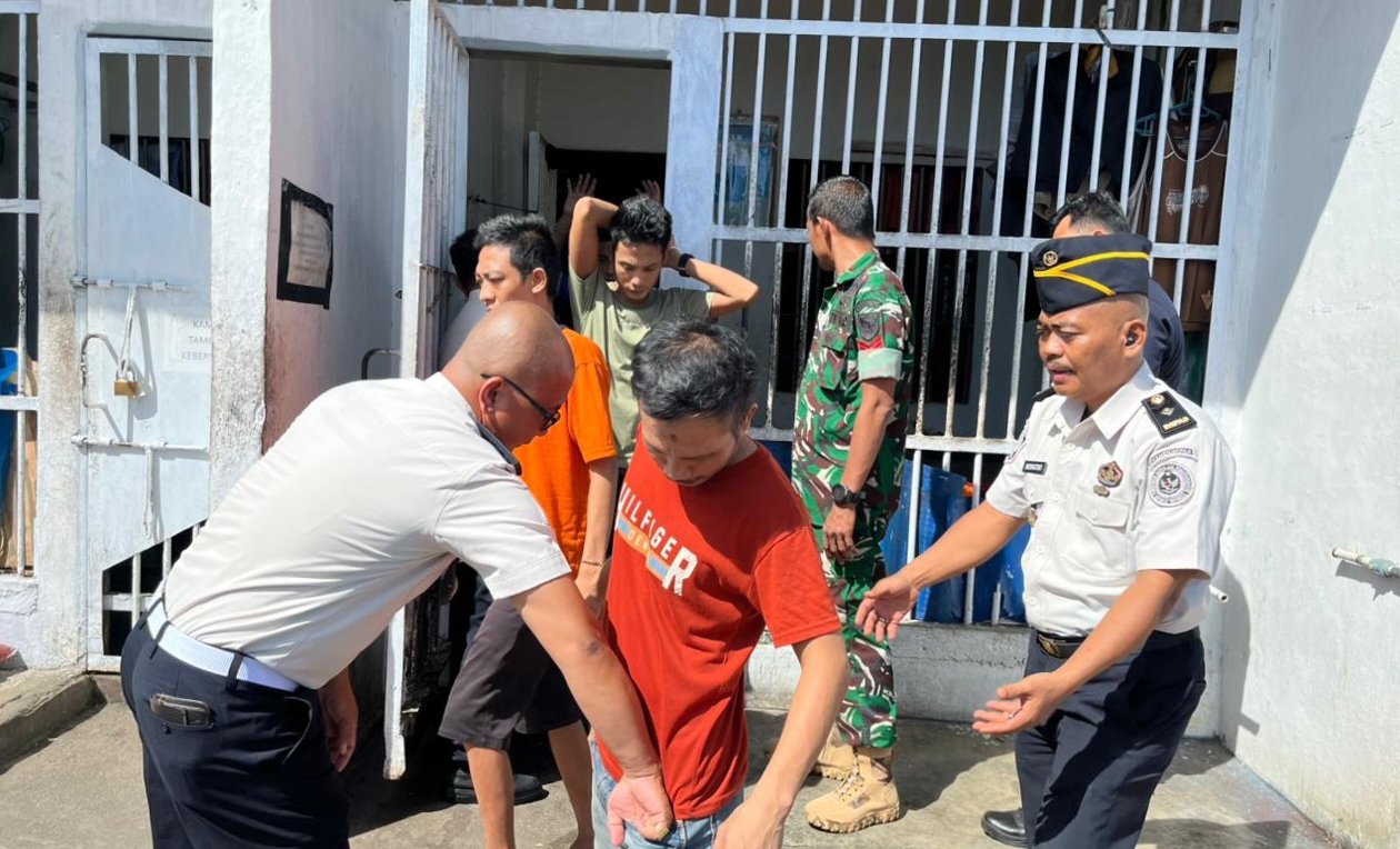 Sinergi Lapas dan TNI Empat Lawang, Razia Hunian Warga Binaan Perkuat Keamanan dan Dukung Program Akselerasi