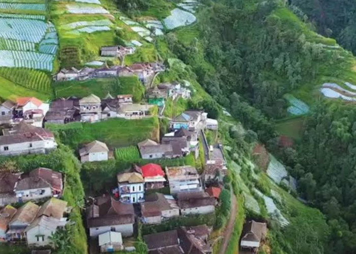 Kehidupan Ekstrim di Pinggir Jurang: Eksplorasi Dusun Tempel, Boyolali