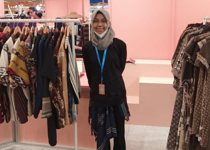 Inspiratif! Perempuan Difabel Asal Semarang Sukses Bangun Brand Fashion Lewat Dukungan LinkUMKM BRI