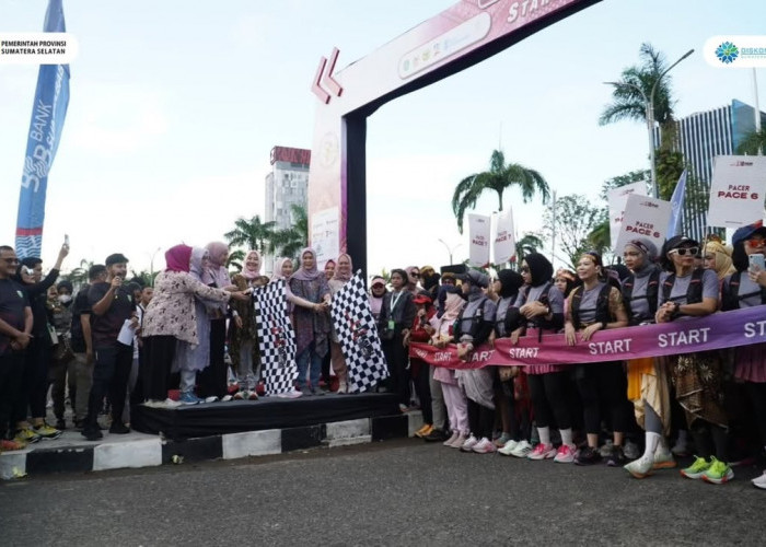 Kebaya RUN 2025 Warnai HUT ke-70 Pemprov Sumsel, Seribu Perempuan Lari Anggun di Palembang