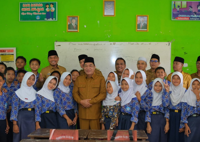 Bupati Muba Gencar Sosialisasikan Bahaya Narkoba, Judi Online, dan Pornografi kepada Pelajar Babat Toman