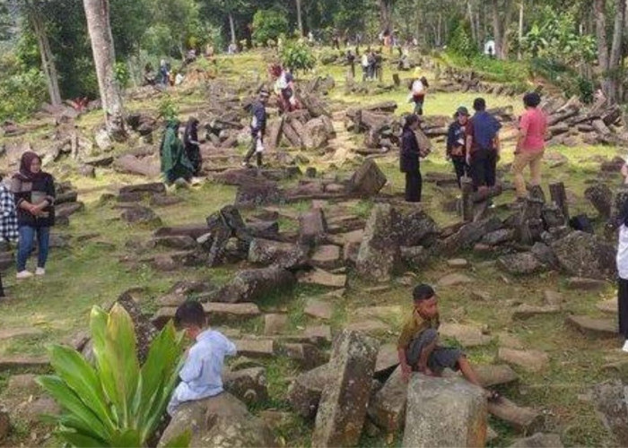 Gunung Padang, Cianjur: Eksplorasi Fakta dan Misteri yang Menarik Perhatian Dunia