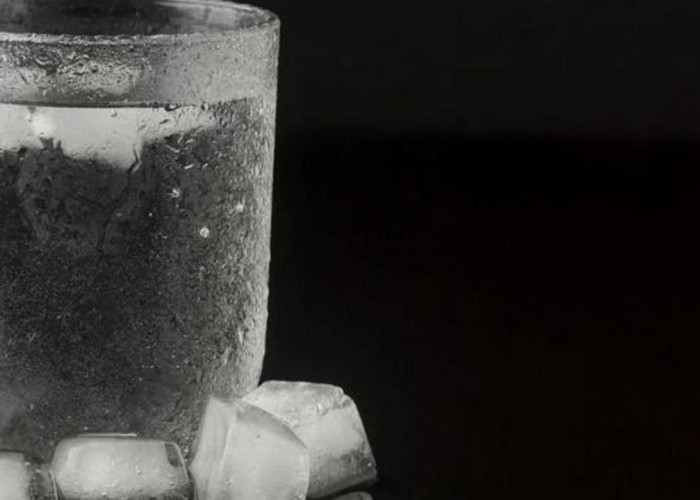 Kesehatan dan Kebugaran: Peran Penting Konsumsi Air Dingin dalam Meningkatkan Stamina