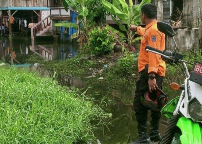 BPBD OKI Imbau Warga Bantaran Sungai Waspada Banjir dan Longsor di Musim Hujan