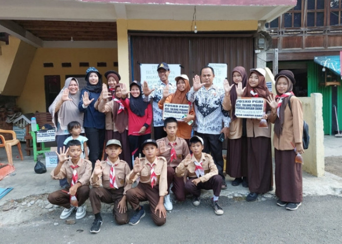 SMPN 1 Talang Padang Lakukan Aksi Penggalangan Dana Korban Kebakaran di Talang Padang
