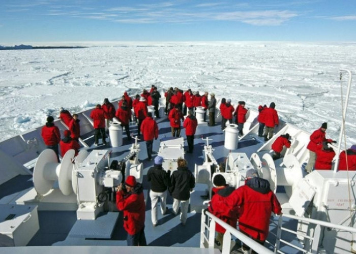 Antartika, Benua Es yang Misterius