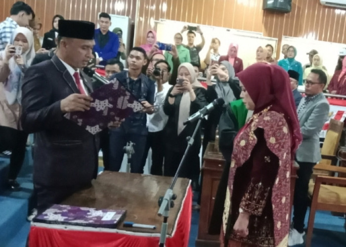 Resmi Dilantik, Sulaila Duduki Kursi DPRD Empat Lawang: Siap Emban Amanah dan Lanjutkan Perjuangan Saukani