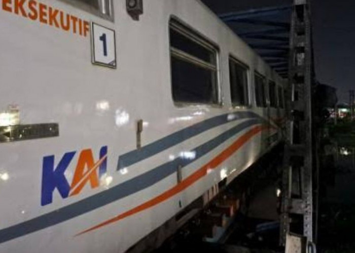 Kereta Berjalan Sendiri Tanpa Masinis di Dekat Stasiun Poncol, Misteri Lokomotif 'Terbang' di Semarang