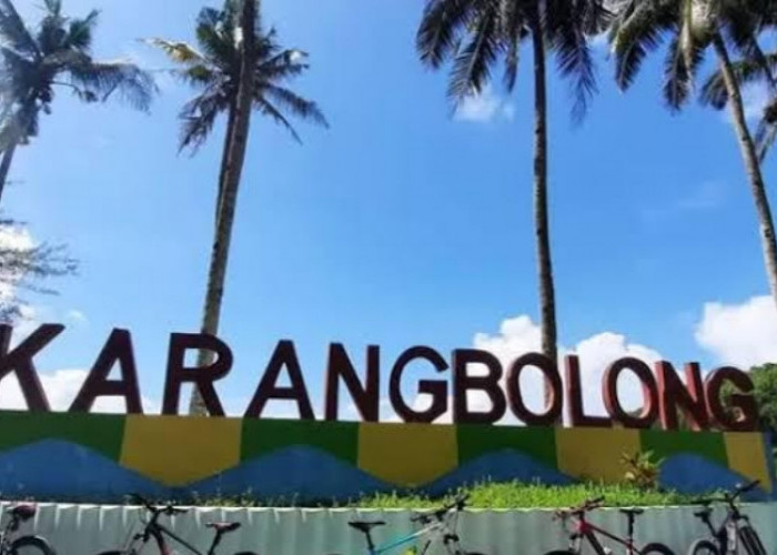 Petilasan Prabu Rakata, Warisan Sejarah dan Mistis di Pantai Karang Bolong