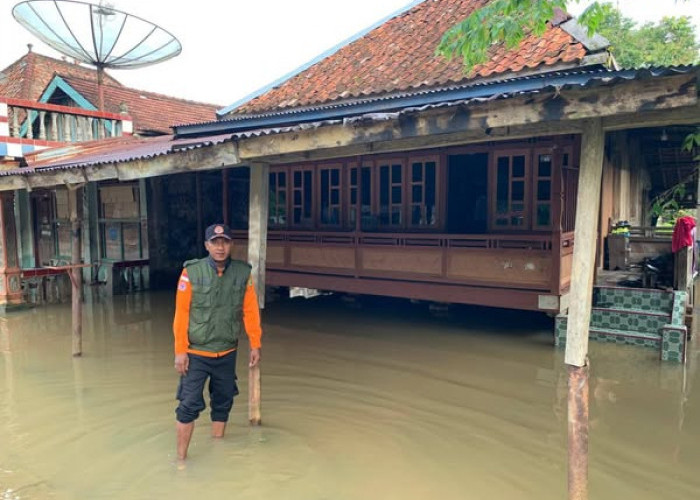 BPBD Muba Respons Cepat Atasi Banjir di Desa Kerta Jaya, Kondisi Mulai Membaik