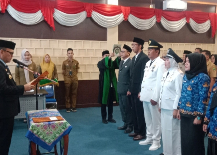 Bupati Empat Lawang Lantik Pejabat Administrator dan Pengawas Tahun 2025