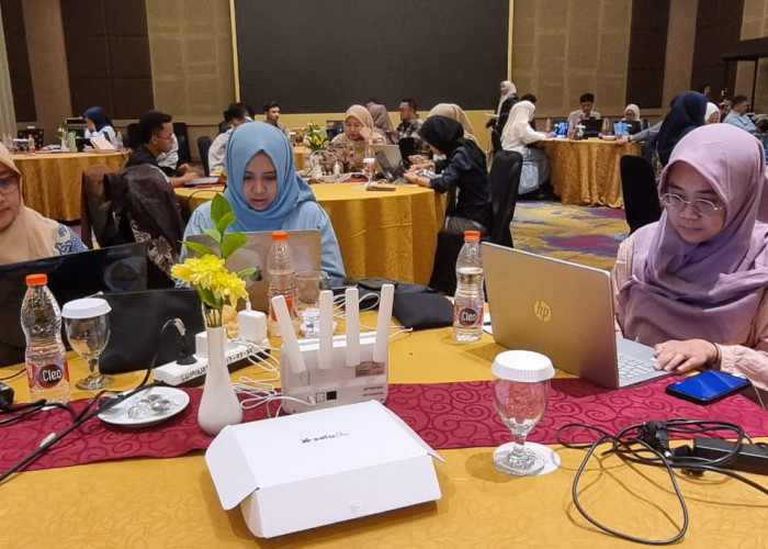 Lebih dari 1.500 Santri Ikuti Tes Wawancara Beasiswa Kemenag 2025 Secara Hybrid