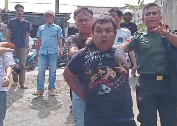 Pelaku Jambret Diamankan Warga di Sukabangun Palembang
