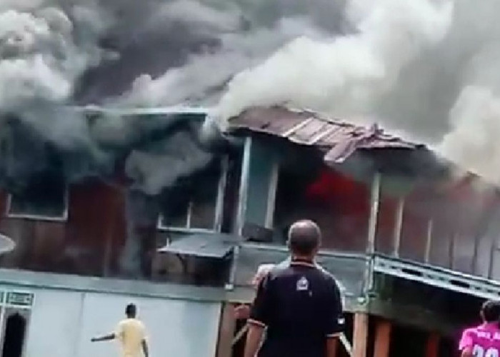 Kebakaran di Desa Batu Bidung Empat Lawang Harta Benda Terbakar kerugian Capai Ratusan Juta
