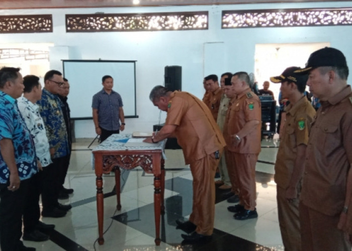 Bupati Empat Lawang Tekankan Integritas dan Keamanan Desa, Ratusan Kepala Desa Tanda Tangani Pakta Integritas