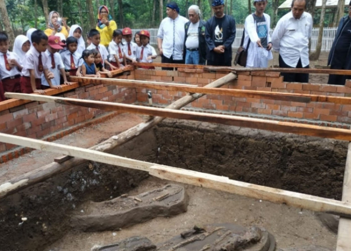 Makam Nyai Subang Larang Terletak di Desa Ini, Saksi Bisu Perjalanan Sejarah Panjang Kerajaan Pasundan