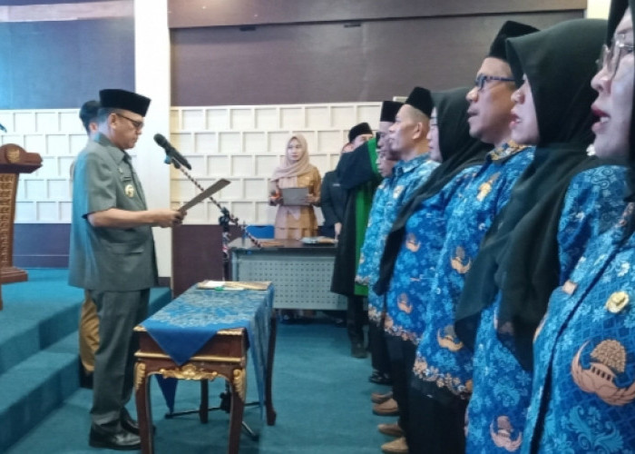 35 Guru Dilantik Jadi Kepala Sekolah, Bupati Empat Lawang Tekankan Integritas dan Keteladanan