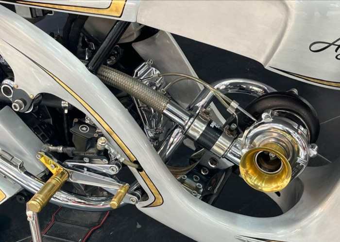 Berubah Total! Honda Stylo 160 Disulap Jadi Motor Balap Klasik Bergaya Neo Board Tracker
