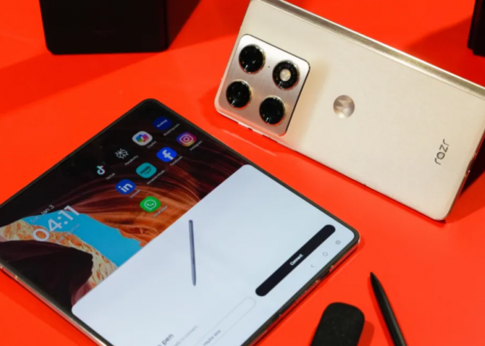 Motorola Razr Fold Resmi di MWC 2026, Ponsel Lipat Super Tipis dengan Layar 6.200 Nits dan Kamera 50MP